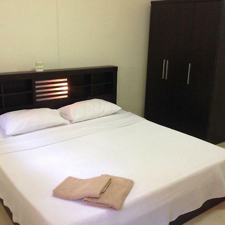 English Rose Guesthouse Pattaya Exterior foto
